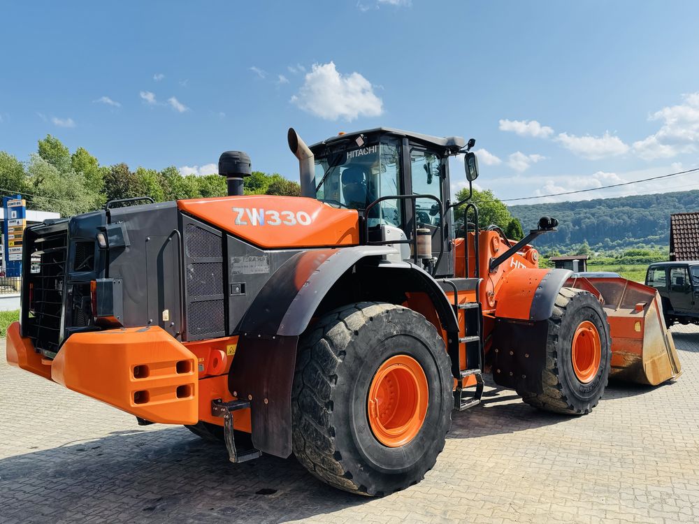 Incarcator frontal Hitachi ZW 310/330, an 2015, 28 tone, cupa 5mc, TOP