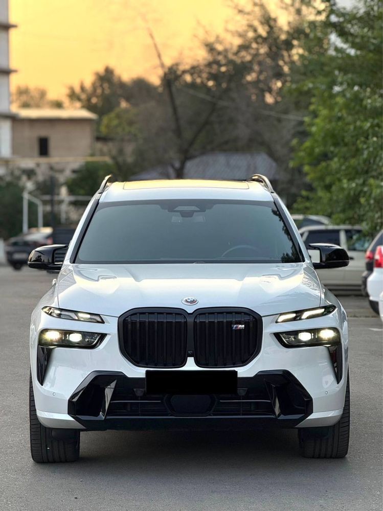 BMW X7  M60i возможно приобрести в рассрочку