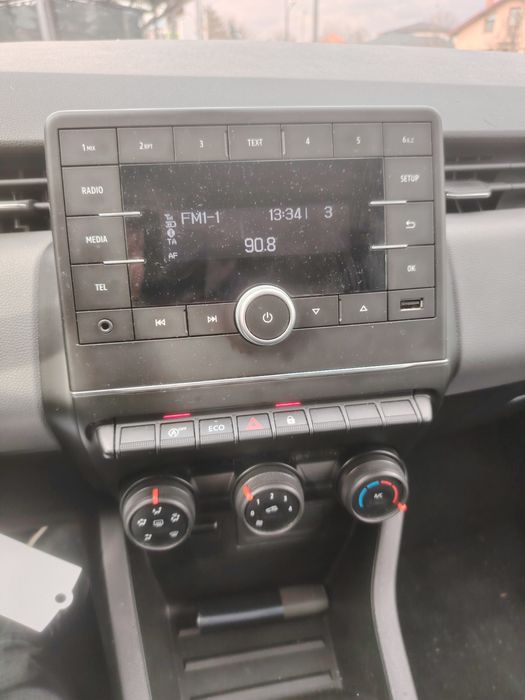 Renault clio varianta 5,6 viteze,consum mic