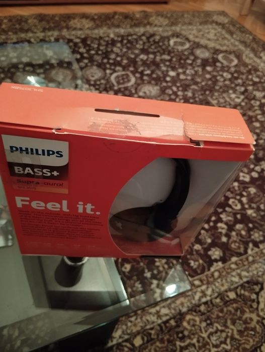 Продавам нови слушалки Phillips