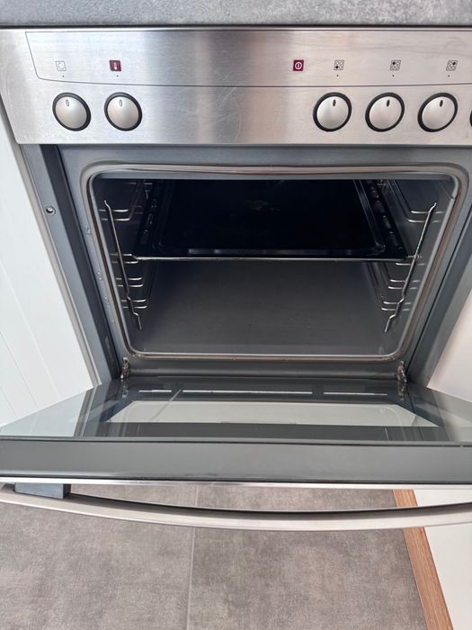 Фурна и котлон Neff