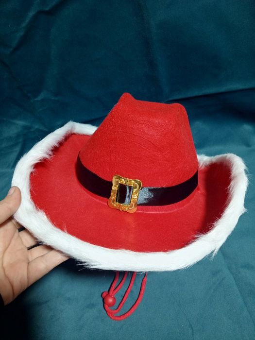Шляпа новогодняя, ковбойская в наличии