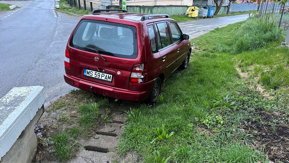 Mazda Demio 1998