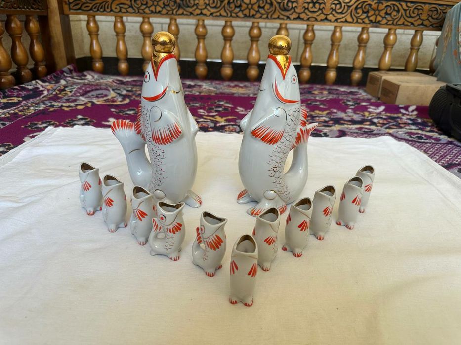 Antikvar baliq idish to'plami