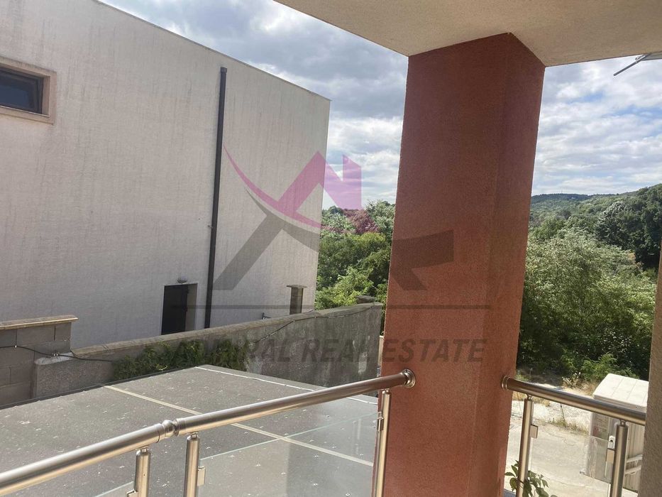 Дава се под наем Тристаен апартамент в Варна, Левски - 80 кв.м за 600 € - Снимка #4