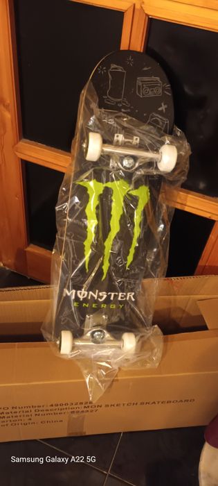 скейтборд Monster Energy нов
