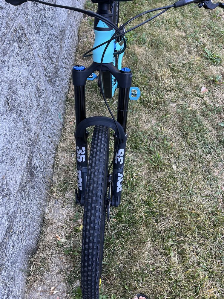 Bicicleta CANYON Spectral FULL Suspension, Carbon, FOX 36 “M” 2023.