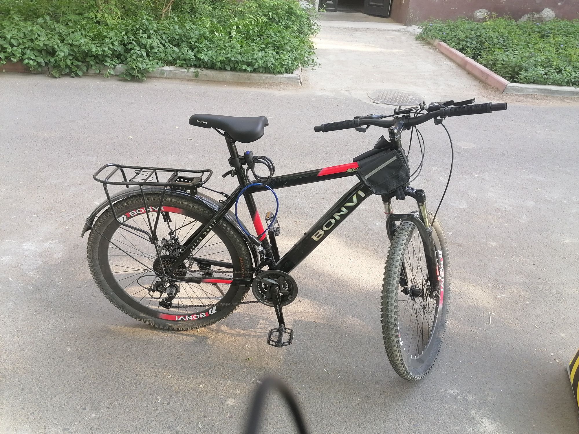 Veloseped sotiladi holati yangi