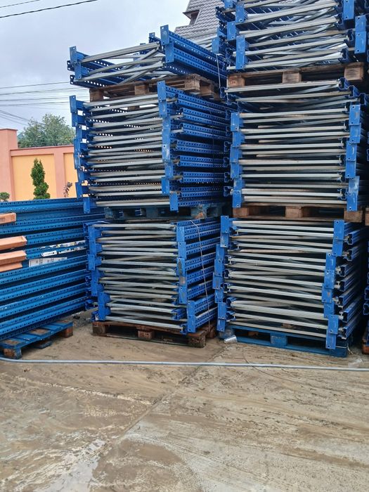 Rafturi metalice de vânzare