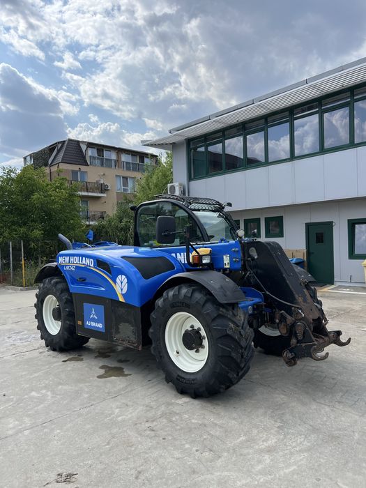 Incarcator Frontal NEW HOLLAND LM 7.42