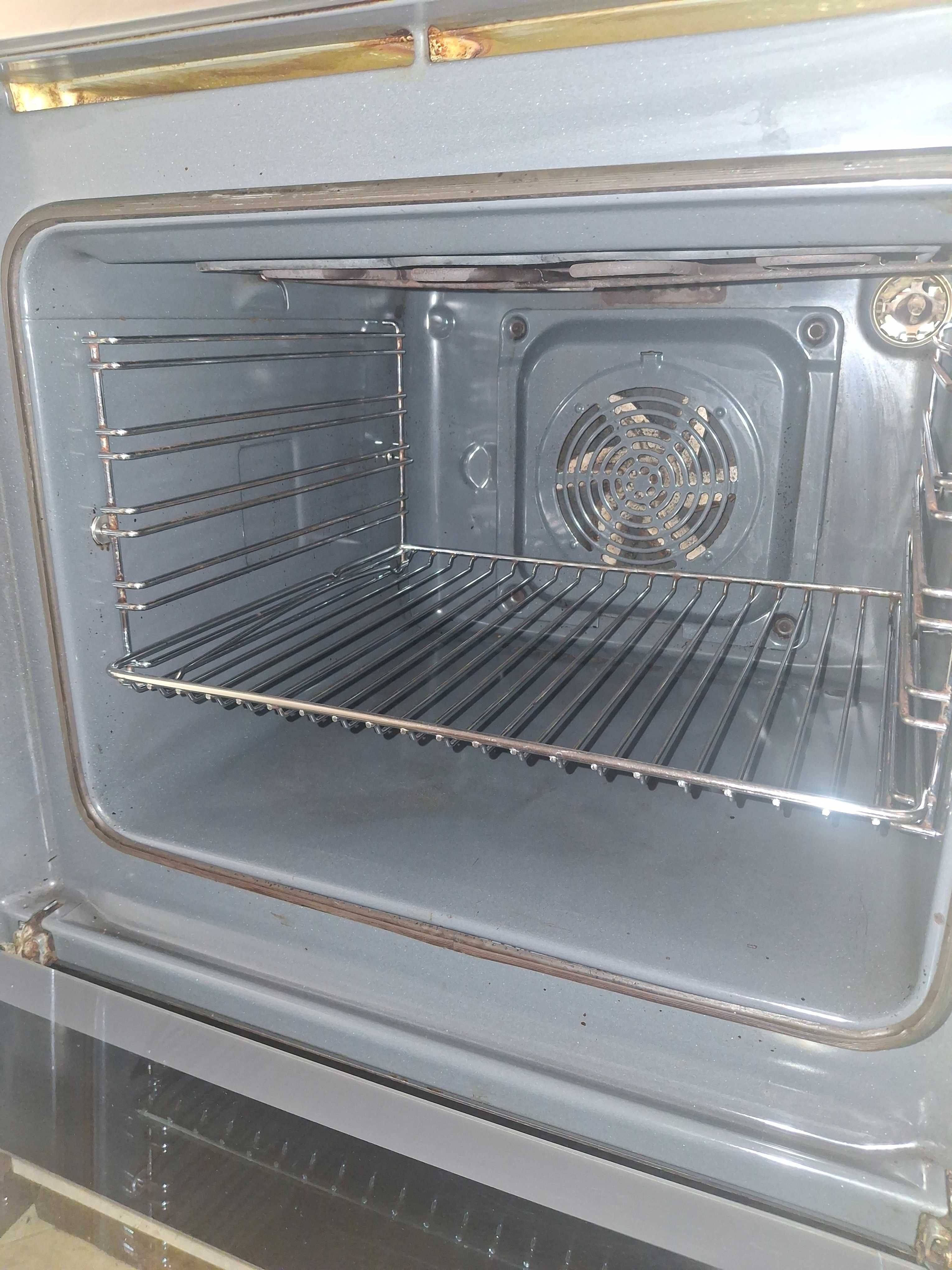 Фурна и котлони Electrolux
