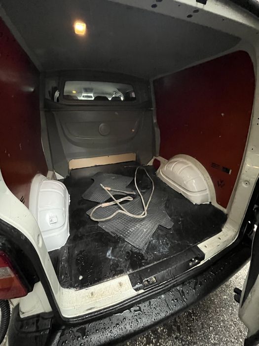 Услуги с БУС ПАЗАРУВАЙТЕ И ПЪТУВАЙТЕ – всичко в един курс!