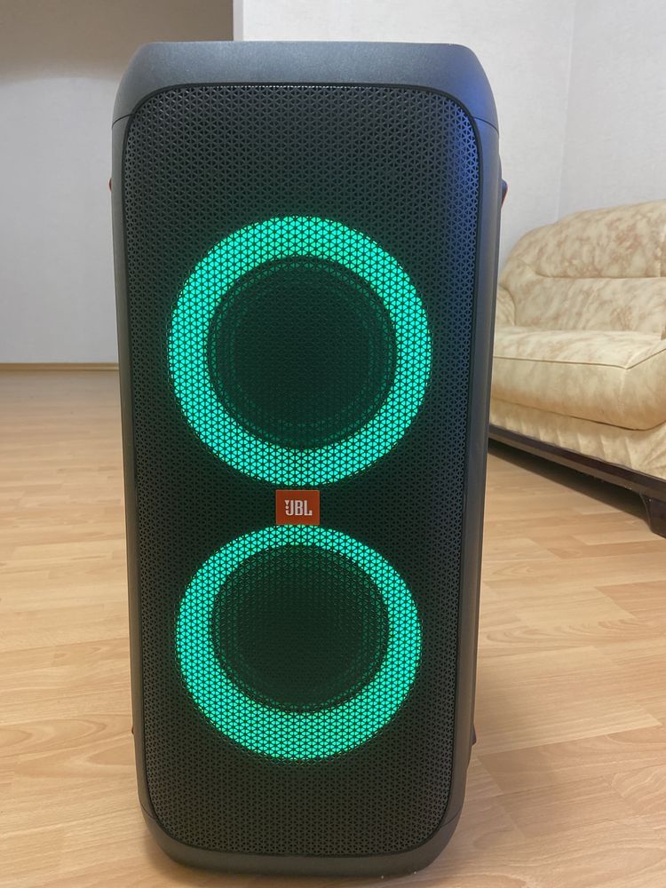 продам аудиосистему JBL Party Box 310