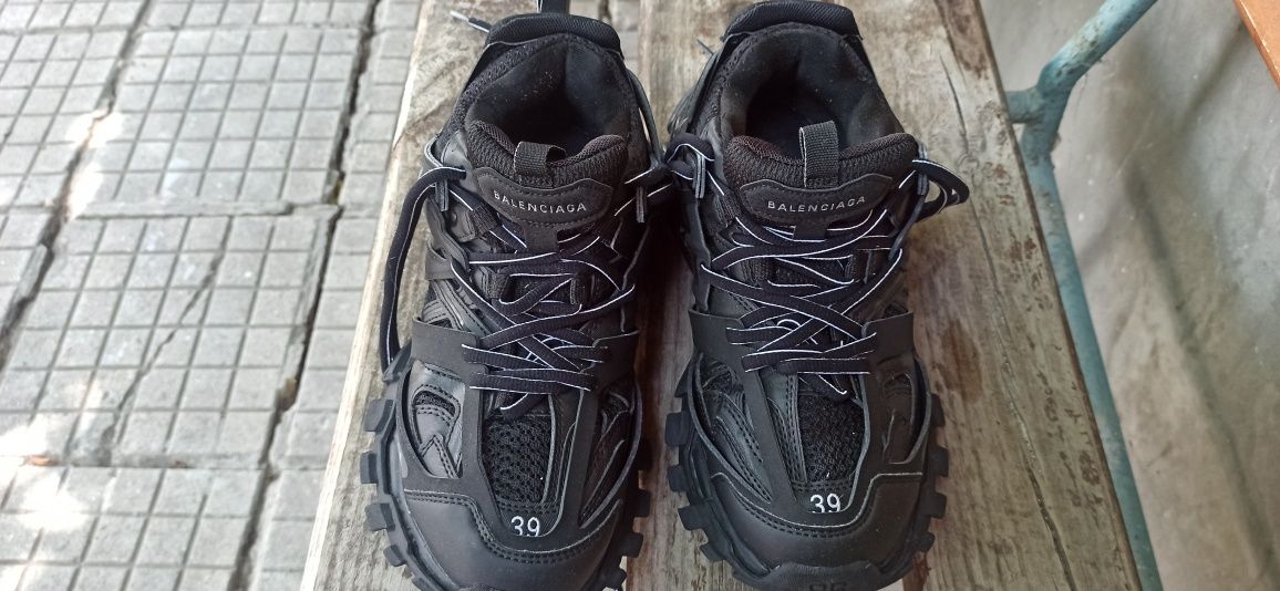 Balenciaga Track