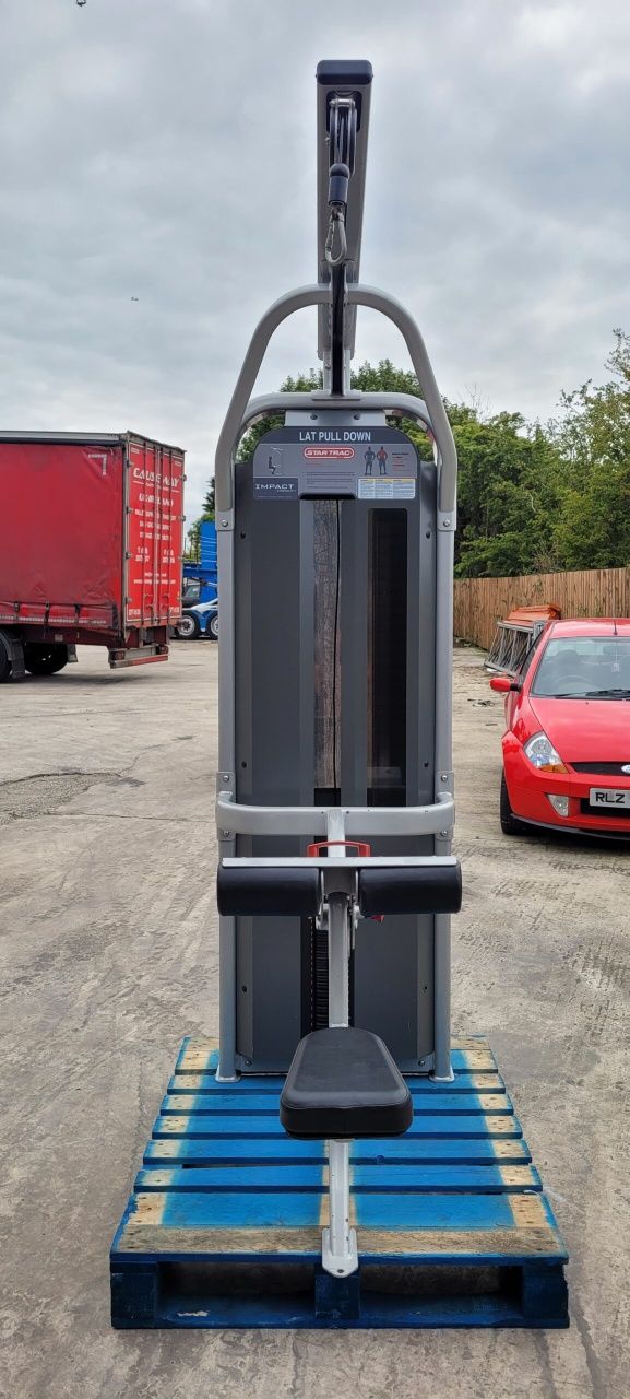 Фитнес уреди Star trac lat pull down горен скрипец