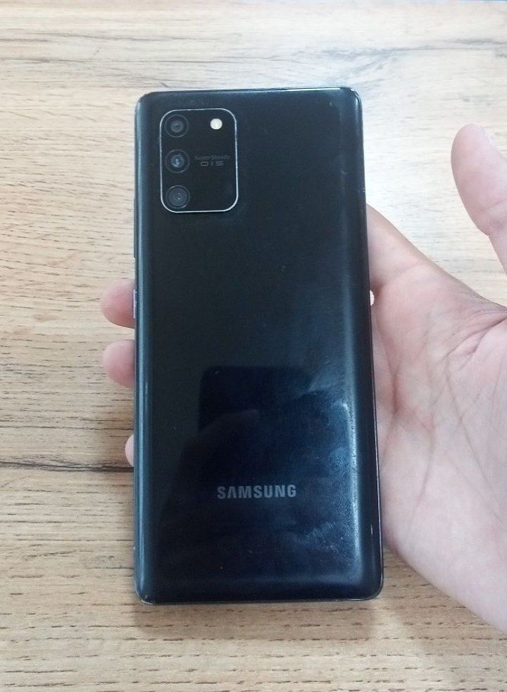 Samsung S10 lite