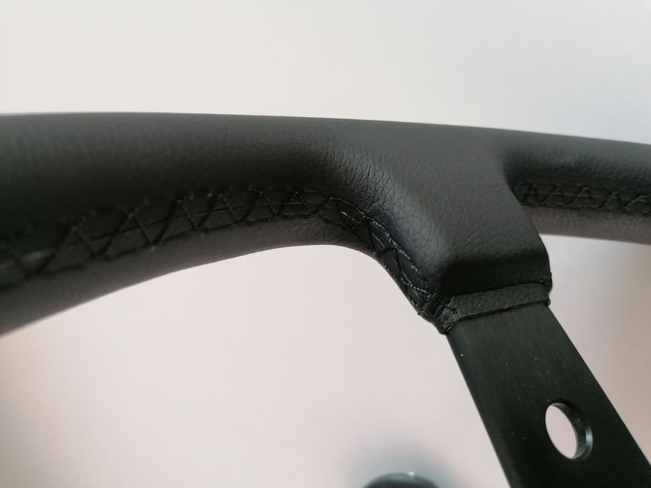 Волан кожен спортен ОМП черен 35см OMP