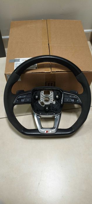 Волан за Ауди SQ7