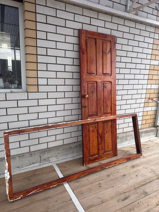 Двери деревянные