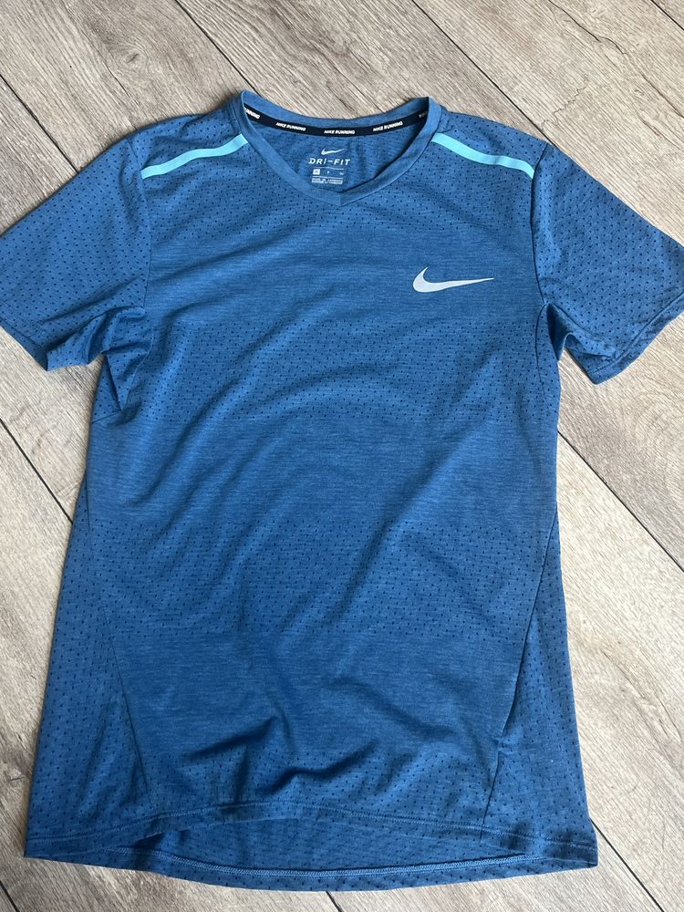 NIKE Dri-Fit Running - размер S / Оригинал