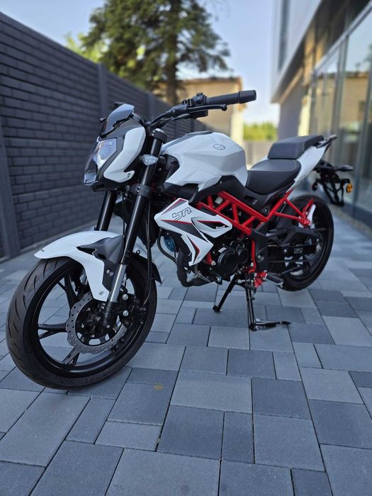 Motocicleta Benelli BN125 categorie A1  TBI Bank Moto Bike Shop