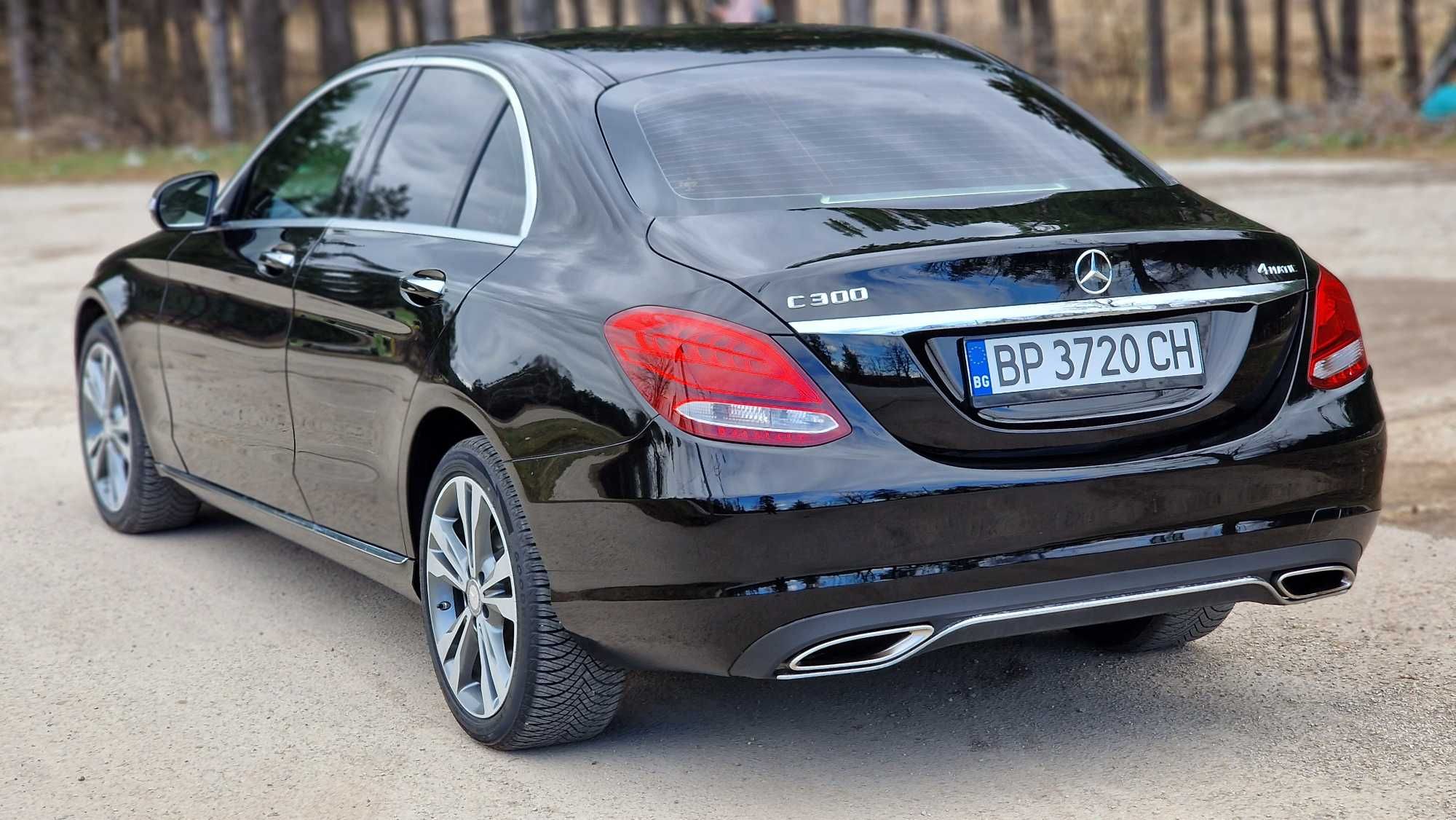 Mercedes c300 4matic Нови гуми* Напълно обслужен* Всичко платено