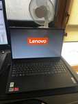 Laptop Lenovo Ryzen 3 aproape nou