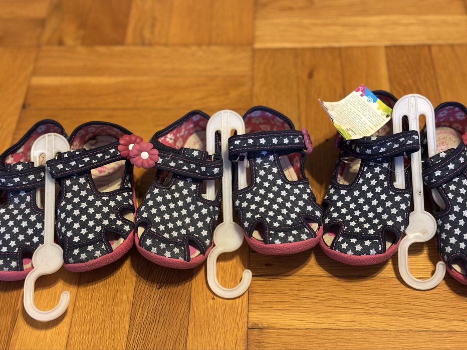 Детски пантофи за момиче