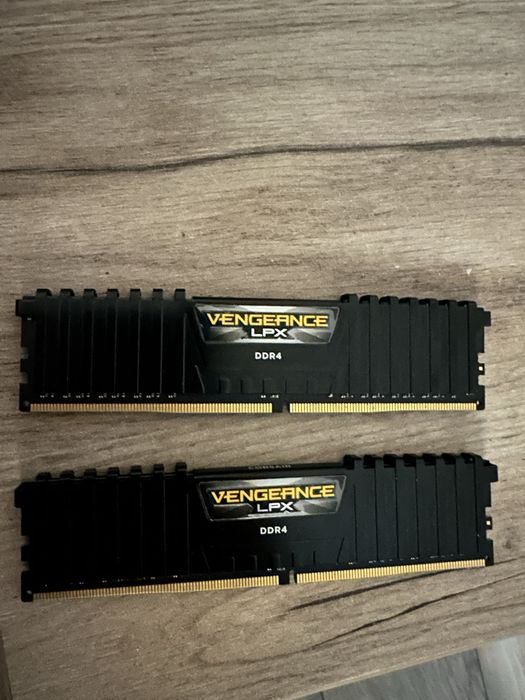 Vand rami pc DDR4 8gb
