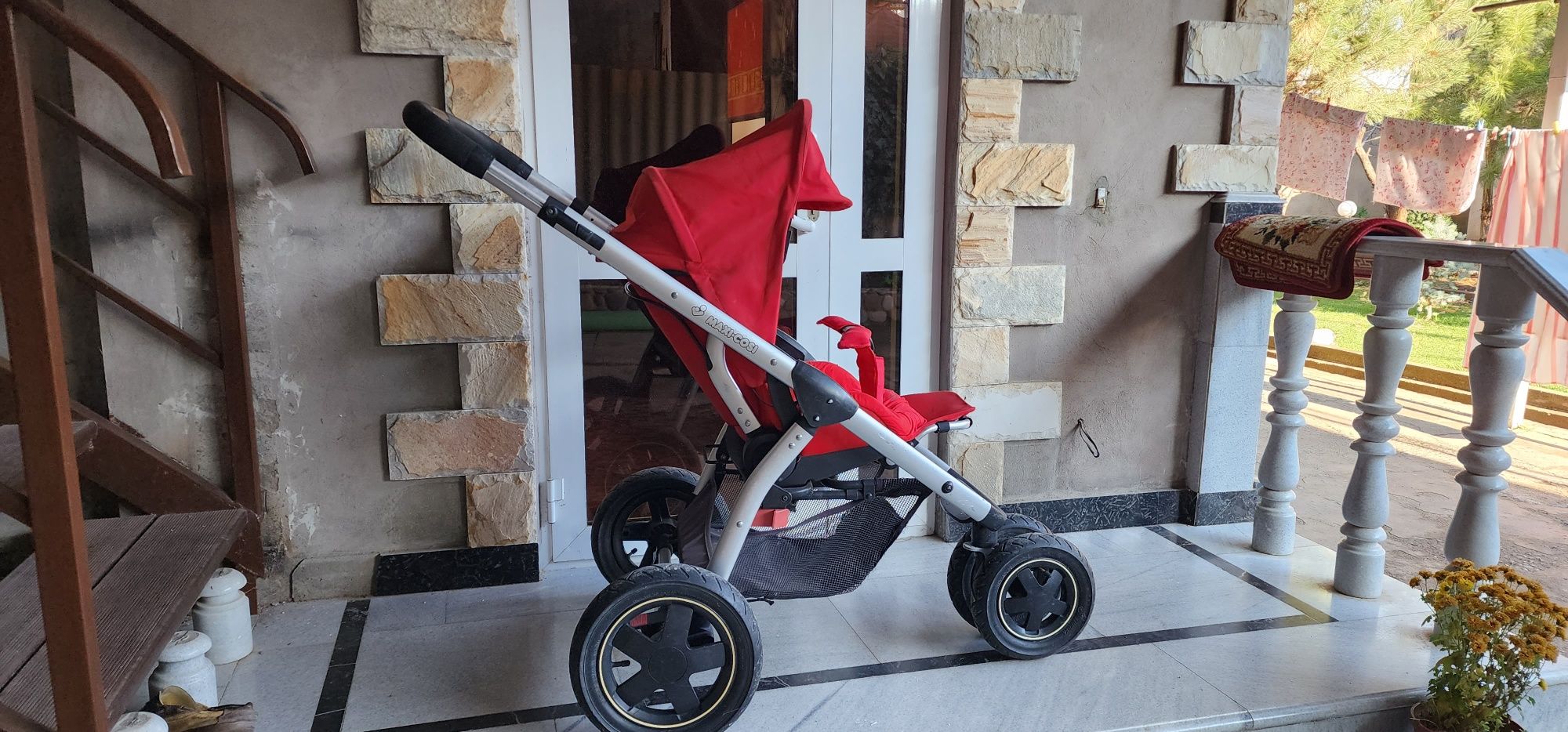 Детская коляска Maxi Cosi