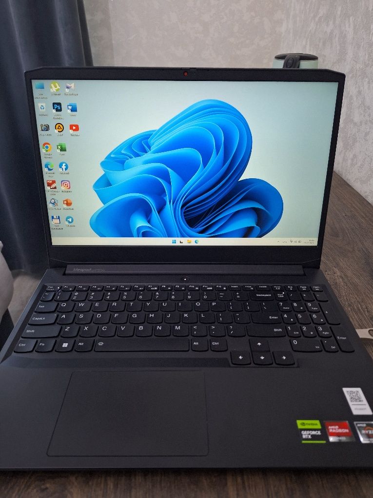 ideapad Gaming 3-15ACH6 Laptop - Type 82K2