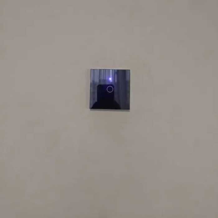 WiFi сензорен ключ за осветление + RF контрол