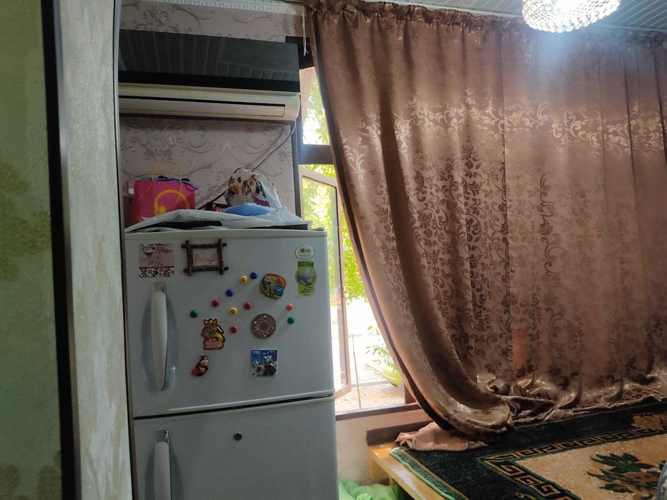 Продается 2/1/4 дома переделана в 3х