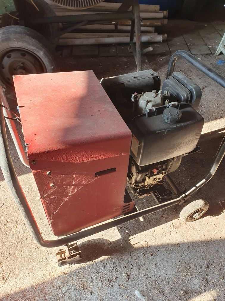 Generator,Lifter diesel, de 6kw.  380v.și 220v