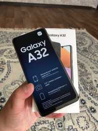 Продам Galaxy A32 4/64G Blackk в идеальном состянии все работает отлич