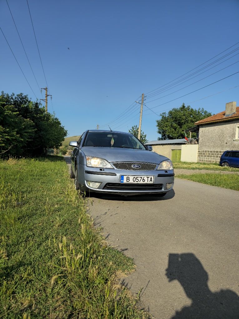 Продавам Ford mondeo mk3 1.8(Бензин, газ)