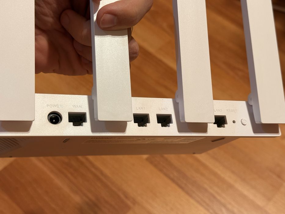 Huawei AX3 - WS7200 - router WiFi6 cu 3000 Mbps