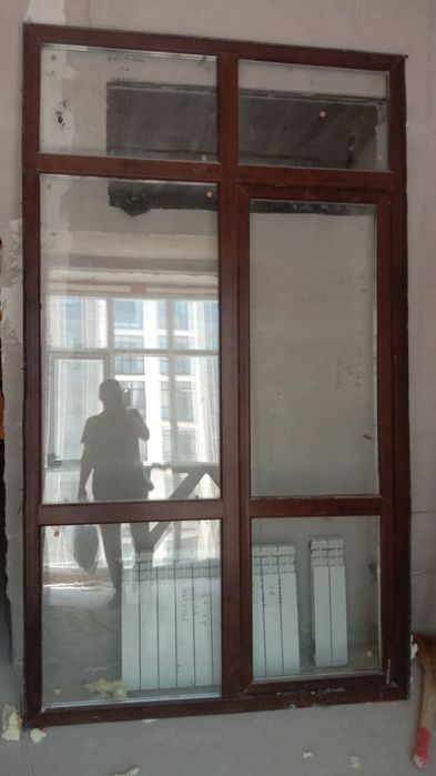 Витражное окно, размер 155*269, цена 90 000 тг имеется торг, юго восто