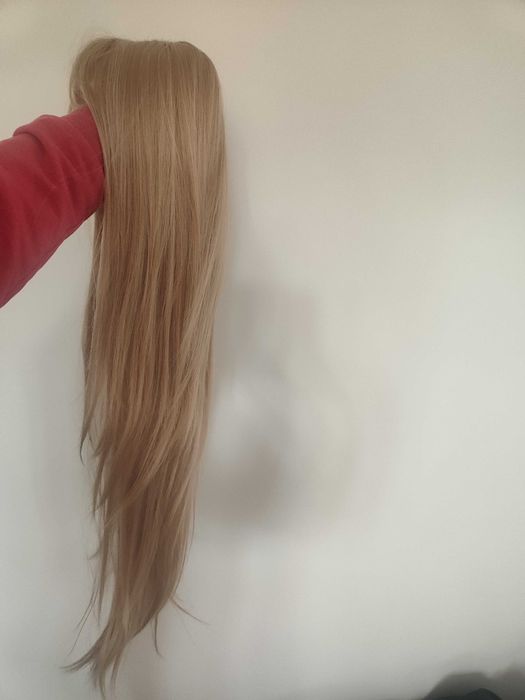 Много дълга перука, нова за 25лв