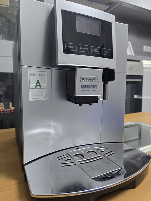 Кафемашина Delonghi perfecta Touch