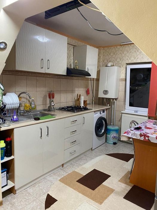 De închiriat apartament 2 camere centru