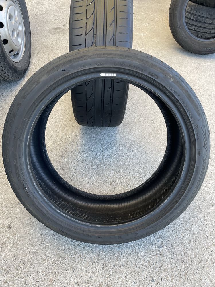 235/40/19 -2бр. Летни гуми Bridgestone