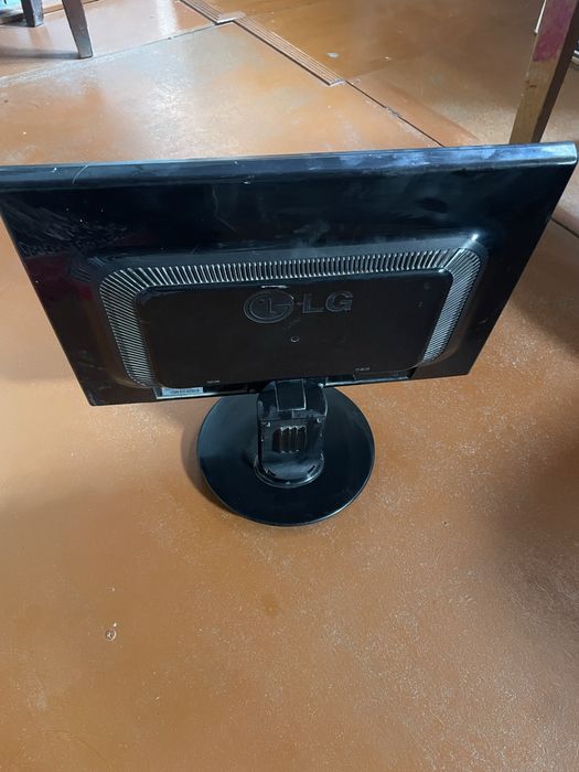 Manitor flatron xolati yaxshi