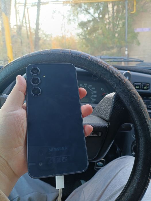 Самсунг а35 128 срочно