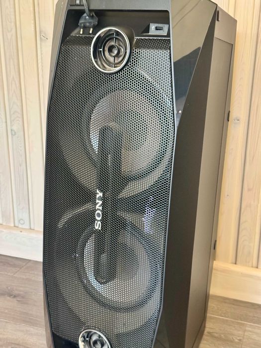 Музыкальная колонка Sony