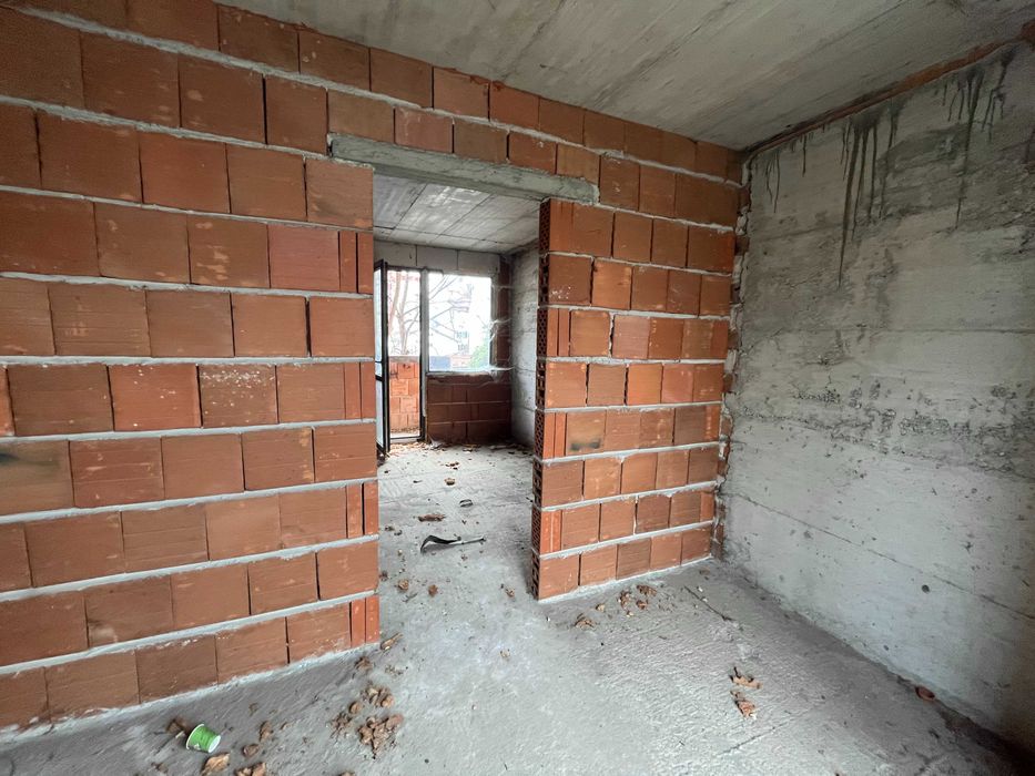 Продава се Едностаен апартамент в Пловдив, Кючук Париж - 46 кв.м за 805 €/кв.м - Снимка #2