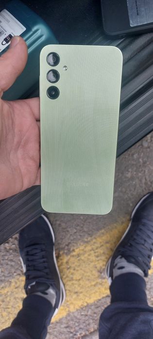 Samsung s22+ перфектен