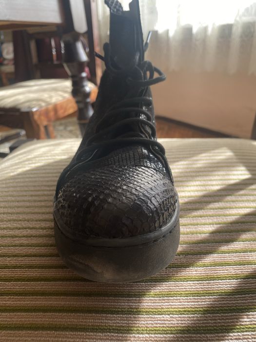 Боти от естествена кога