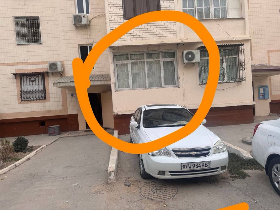 Продается алгоритм 30-квартал. 2 ком. 2 балкон улучшенко Своя