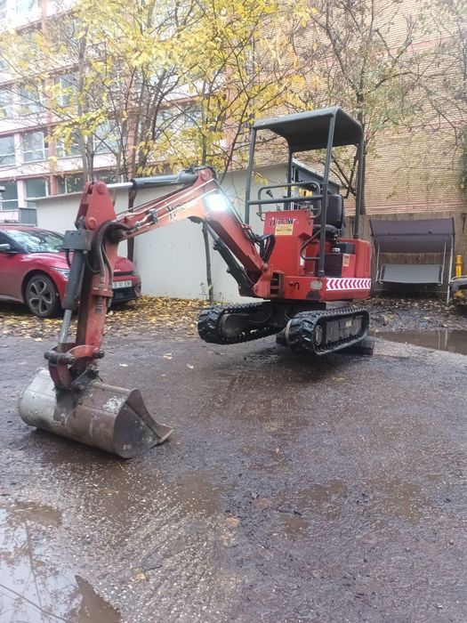 Miniexcavator Hinowa